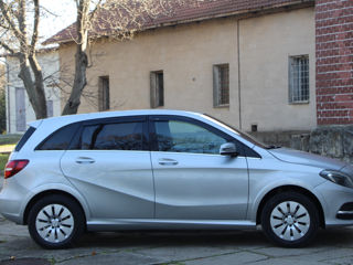 Mercedes B-Class foto 4