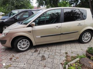 Renault Scenic foto 2