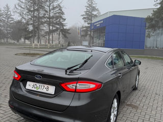 Ford Mondeo foto 4