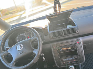 Volkswagen Sharan foto 9