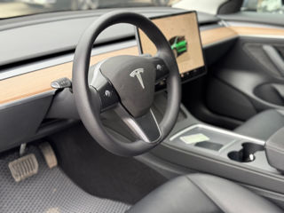 Tesla Model 3 foto 8