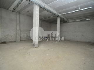 Spațiu comercial, Străisteni, 400 mp, 400 € ! foto 4