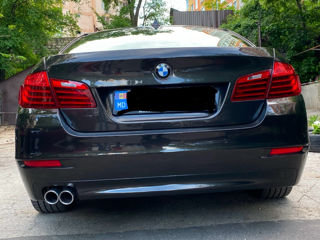 BMW 5 Series foto 8