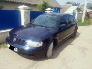 Volkswagen Passat foto 1