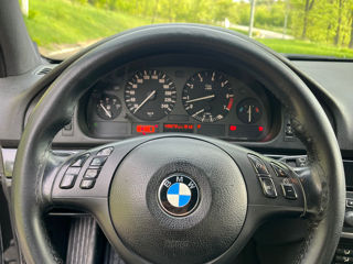 BMW 5 Series foto 9