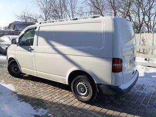 Volkswagen T-5 foto 2