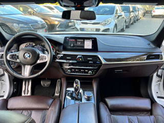 BMW 5 Series foto 8