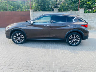 Infiniti QX30 foto 5