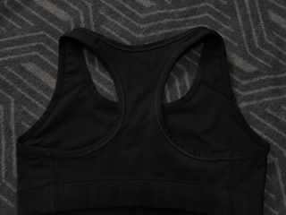 Top sportiv Nike marime Xs/S foto 2