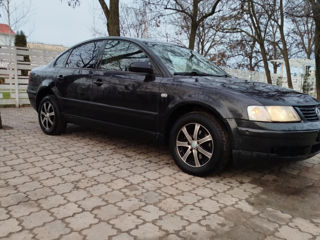 Volkswagen Passat foto 2