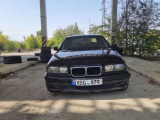 BMW 3 Series foto 1