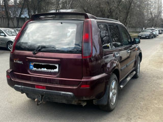 Nissan X-Trail foto 8