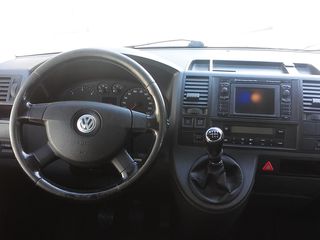 Volkswagen Caravelle foto 6