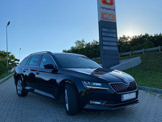 Skoda Superb foto 3