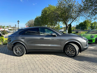 Porsche Cayenne Coupe foto 2