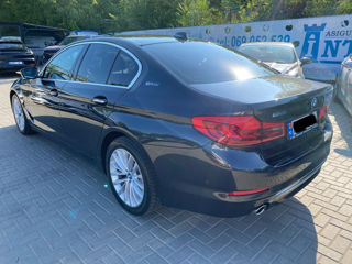 BMW 5 Series foto 3