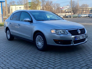 Volkswagen Passat foto 3