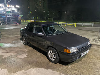 Mazda 323 foto 4