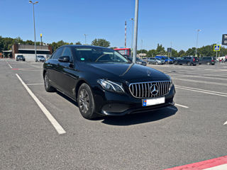 Mercedes E-Class foto 1