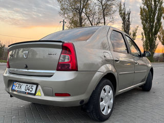 Dacia Logan foto 3