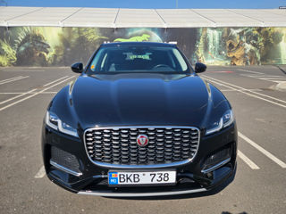 Jaguar F-PACE foto 14