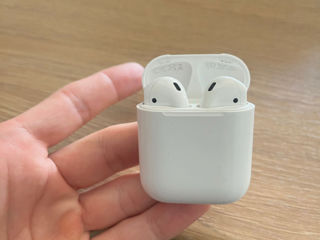 AirPods 2 оригинал 1000 лей