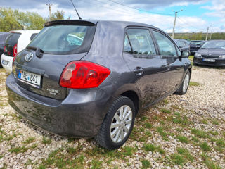 Toyota Auris foto 2