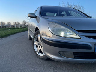 Peugeot 607