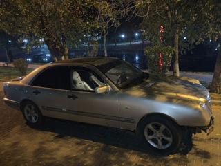 Mercedes E-Class foto 5