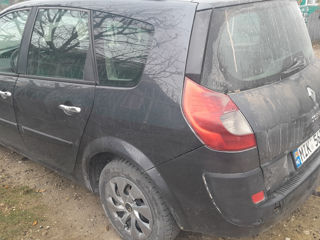 Renault Grand Scenic foto 3