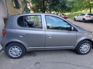 Toyota Yaris foto 3