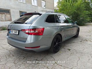 Skoda Superb foto 3