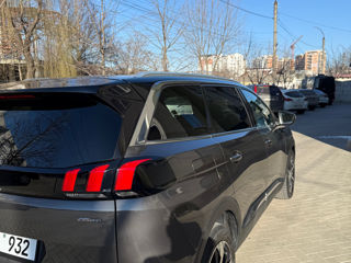 Peugeot 5008 foto 3