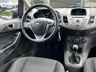 Ford Fiesta foto 4