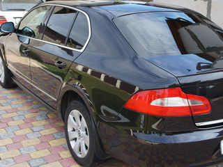 Skoda Superb foto 2