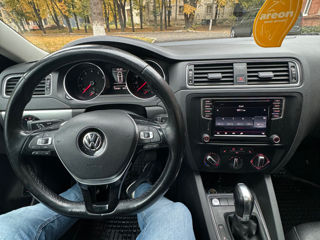 Volkswagen Jetta foto 12