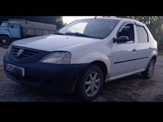 Dacia Logan foto 2