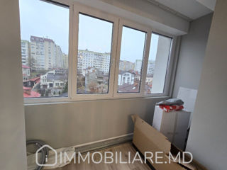 Apartament cu 3 camere, 85 m², Buiucani, Chișinău foto 12