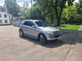 Mercedes M-Class foto 7