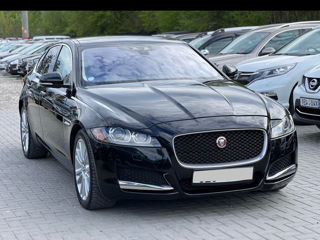 Jaguar XF foto 2