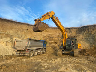 Servicii excavator pe șenile, buldoexcavator, basculante... foto 4