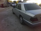 Mercedes-Benz W124 foto 2