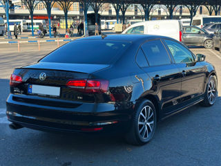 Volkswagen Jetta foto 6