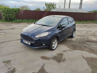 Ford Fiesta foto 1