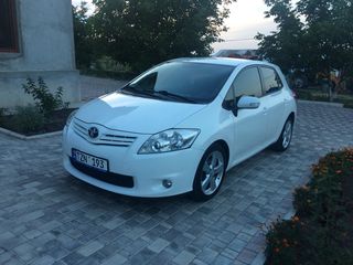 Toyota Auris foto 1