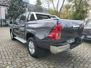 Toyota Hilux foto 5