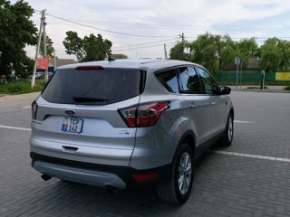 Ford Escape foto 4