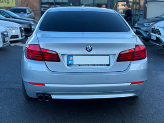 BMW 5 Series foto 7