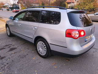 Volkswagen Passat foto 3