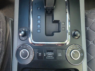 Volkswagen Touareg foto 13